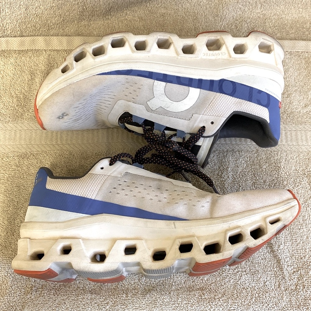 On Running Cloud Monster Sneakers